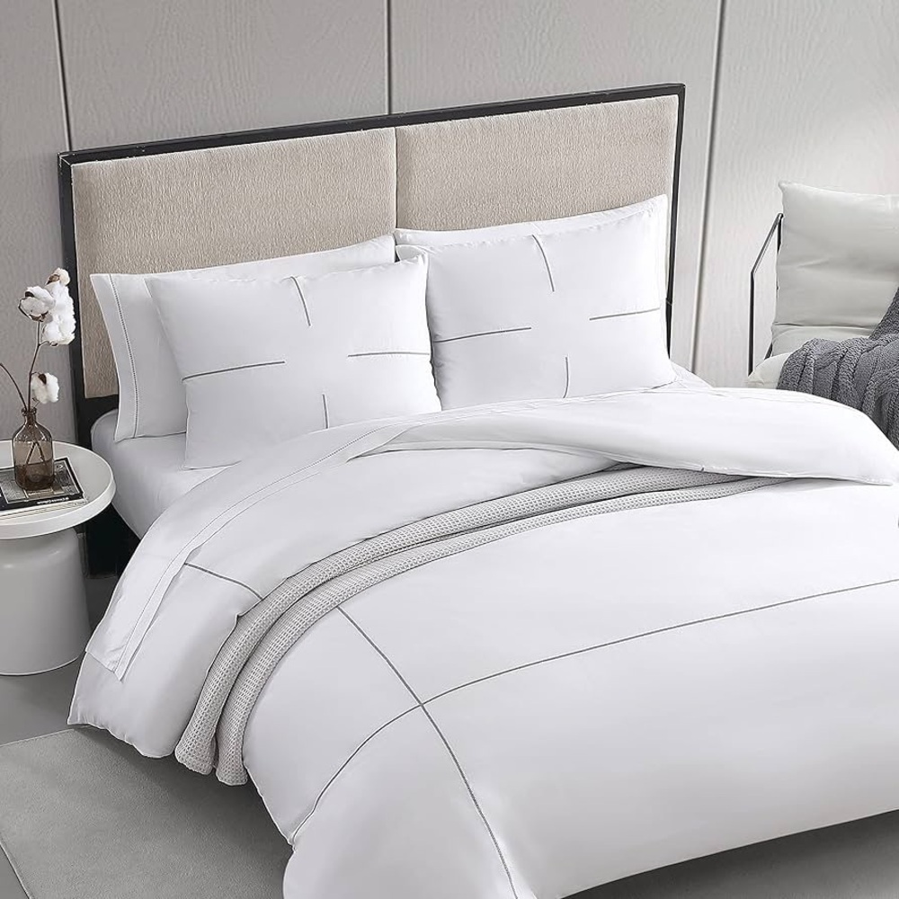 NWT - Vera Wang- King Duvet Cover Set with Matching Shams Zig White/Grey, King - Picture 6 of 7